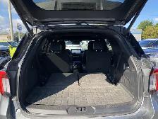 2025 Ford Explorer ST-Line - Photo 11