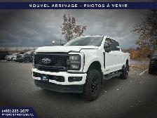 FORD F250 XLT HAUT NIVEAU DIESEL 6.7L CREW 6 3/4 4X4 SPORT APPAR