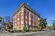 Renovated two bedroom, Roncesvalles and Fermanagh - ID 737 - Photo 2
