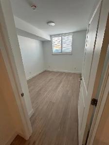 Modern 2 Bedroom Apartment - Newer Building   Parking Included - Photo 5