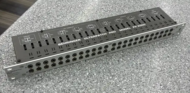Behringer Ultrapatch Pro Model PX2000 Patchbay