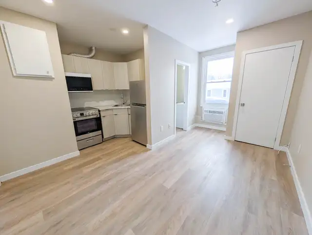 5824 Main Street (B) - Bachelor Apartment