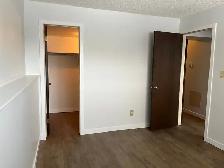 2 Bed 1 Bath Unit in Red Deer, AB - Photo 2