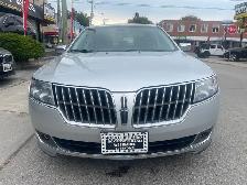 2011 Lincoln MKZ - Photo 2