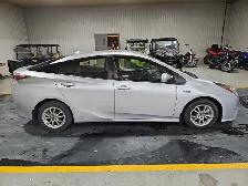 2017 Toyota Prius - Photo 6