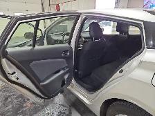 2017 Toyota Prius - Photo 12