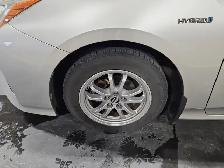 2017 Toyota Prius - Photo 24