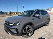 2024 VOLKSWAGEN TAOS HIGHLINE 4MOTION | 1 OWNER | STUNNING - Photo 2