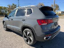 2024 VOLKSWAGEN TAOS HIGHLINE 4MOTION | 1 OWNER | STUNNING - Photo 4