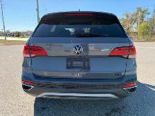2024 VOLKSWAGEN TAOS HIGHLINE 4MOTION | 1 OWNER | STUNNING - Photo 5