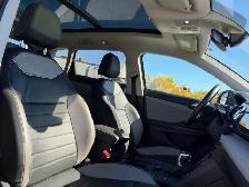2024 VOLKSWAGEN TAOS HIGHLINE 4MOTION | 1 OWNER | STUNNING - Photo 10