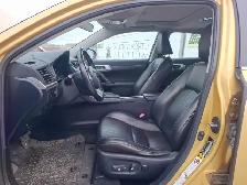 2011 Lexus CT 200h - Photo 10