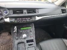 2011 Lexus CT 200h - Photo 12
