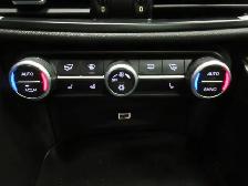 ALFA ROMEO GIULIA 2017 Q4 AWD / SYSTEME DE NAVIGATION GPS / CAME - Photo 19