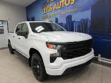 CHEVROLET SILVERADO 1500 2023 CUSTOM CREW-CAB 4X4 JAMAIS ACCIDEN - Photo 3