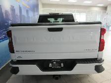 CHEVROLET SILVERADO 1500 2023 CUSTOM CREW-CAB 4X4 JAMAIS ACCIDEN - Photo 5
