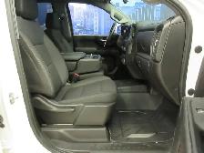 CHEVROLET SILVERADO 1500 2023 CUSTOM CREW-CAB 4X4 JAMAIS ACCIDEN - Photo 9