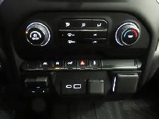 CHEVROLET SILVERADO 1500 2023 CUSTOM CREW-CAB 4X4 JAMAIS ACCIDEN - Photo 18