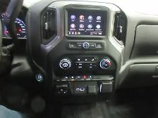 CHEVROLET SILVERADO 1500 2023 CUSTOM CREW-CAB 4X4 JAMAIS ACCIDEN - Photo 28