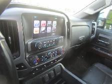 GMC Sierra 1500 4x4 SLT cabine double 4RM 143,5 po SLT 2017 cuir - Photo 6