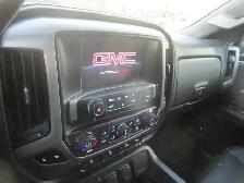 GMC Sierra 1500 4x4 SLT cabine double 4RM 143,5 po SLT 2017 cuir - Photo 9