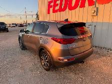 2017 Kia Sportage EX AWD - Photo 2