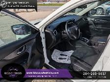 2016 Nissan Rogue AWD 4dr SV - Photo 6