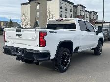2025 Chevrolet Silverado 3500HD LTZ - Photo 10