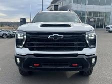 2025 Chevrolet Silverado 3500HD LTZ - Photo 13