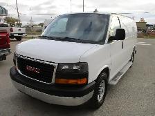 2019 GMC Savana Cargo Van RWD 2500 135' - Photo 2