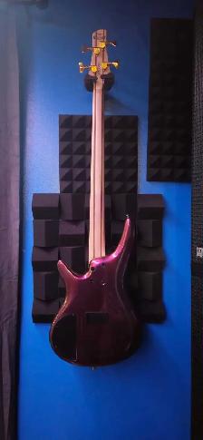 Ibanez Soundgear Bass - Photo 2