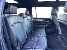 2024 Jeep Wagoneer Series II Carbide - Photo 18