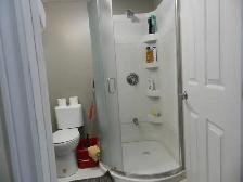 Walkout Bachelor/Studio HWY 7 & Dufferin (Thornhill) - Photo 9