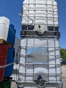 Heated totes - 1000 - 1200 Lit.  Totes with heater. - Photo 2