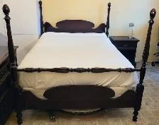 Mobilier complet de chambre à coucher