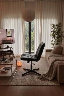 Armless Office Chair - Photo 2