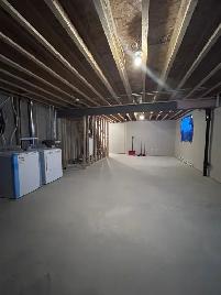 Maison, 3cc, 5 1/2, 2 parkings, AC, electros inclus - Photo 12