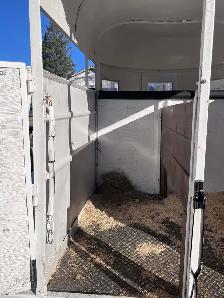 2 Horse Trailer - Photo 7