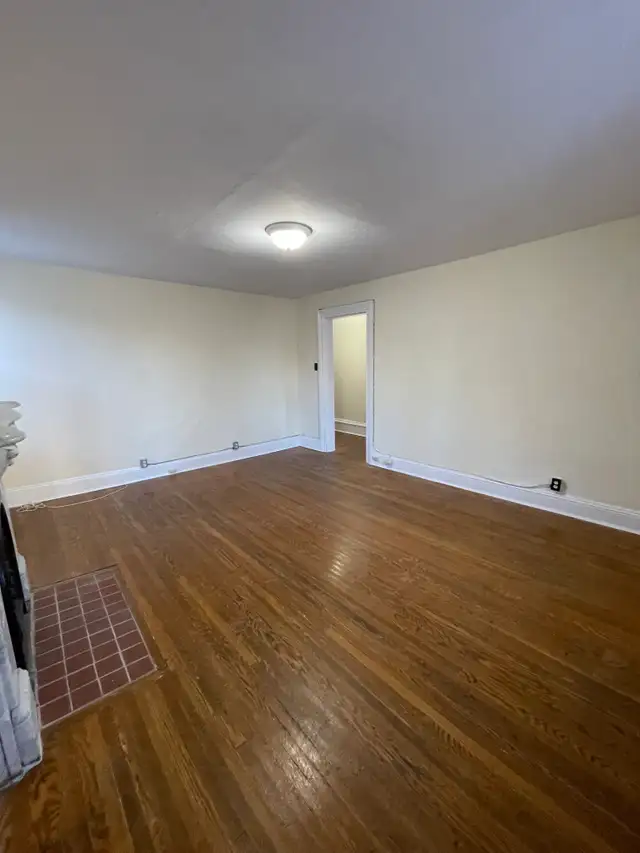 1/2 MONTH FREE 2BR Victorian Flat - 1150 South - Heat/Water