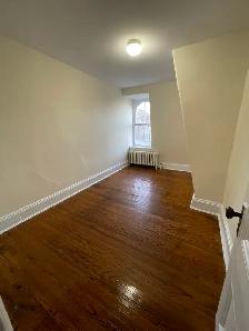1/2 MONTH FREE 2BR Victorian Flat - 1150 South - Heat/Water - Photo 5