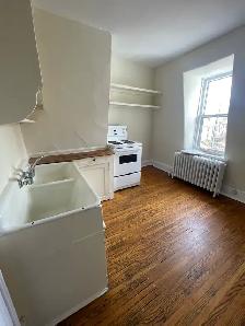 1/2 MONTH FREE 2BR Victorian Flat - 1150 South - Heat/Water - Photo 13