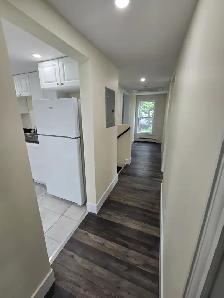Renovated In-Suite Laundry | 11 Shore Ave Unit B - Heat Incl! - Photo 11
