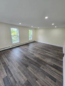 Renovated In-Suite Laundry | 11 Shore Ave Unit B - Heat Incl! - Photo 12