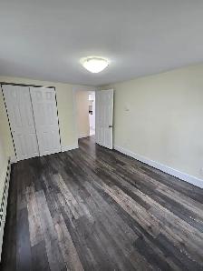 Renovated In-Suite Laundry | 11 Shore Ave Unit B - Heat Incl! - Photo 14