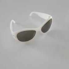 2LUNETTES SOLEIL ENFANTS 5'LONG UNE BLANCHE UNE VERTE: $5.00CHAQ - Photo 3