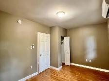 3 LEVEL SPACIOUS TOWNHOUSE | 286 CROWN DRIVE | AVAILABLE NOW! - Photo 3