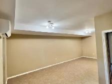 3 LEVEL SPACIOUS TOWNHOUSE | 286 CROWN DRIVE | AVAILABLE NOW! - Photo 4