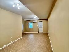 3 LEVEL SPACIOUS TOWNHOUSE | 286 CROWN DRIVE | AVAILABLE NOW! - Photo 6