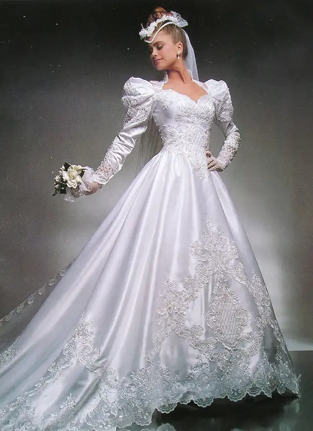 Vintage wedding Dress