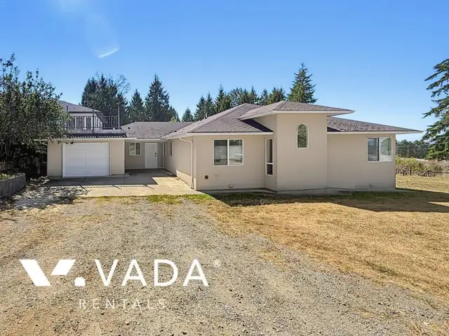 Hazelmere 2 BR House Rental 19506 3A Ave Surrey: VADA